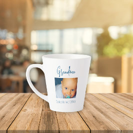 Niedliche Monogramm Neue Oma-Foto-Tasse Milchtasse