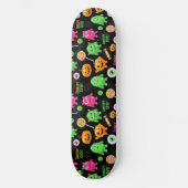 "Niedliche" Monster und Halloween Spaß nahtlos Skateboard (Vorderseite)