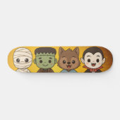 Niedliche Mumie, Frankenstein, Dracula, Werwolf Skateboard (Horizontal)