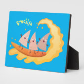 Niedliche nachos-Maischips beim Surfen Cartoon Fotoplatte (Seite)