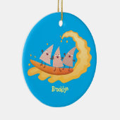 Niedliche nachos-Maischips beim Surfen Cartoon Keramik Ornament (Rechts)