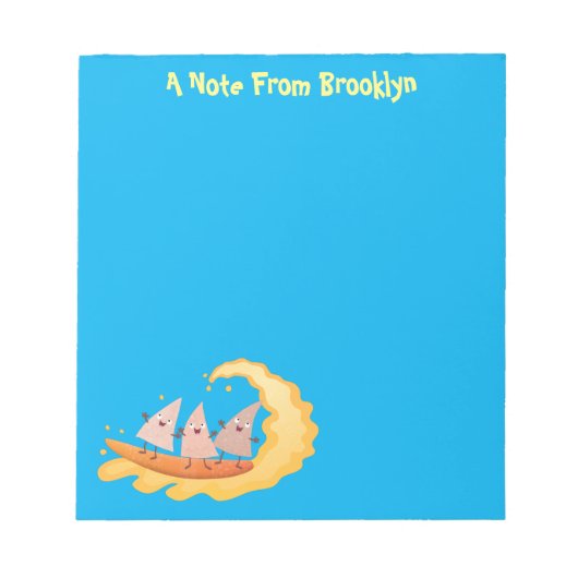 Niedliche nachos-Maischips beim Surfen Cartoon Notizblock (Vorderseite)