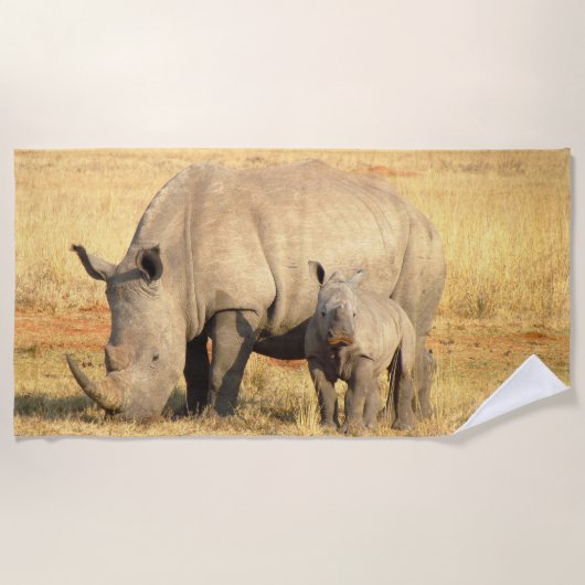 Niedliche Nashörner in Afrika Strandtuch (Vorderseite)
