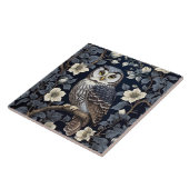 Niedliche Nordsäulenschale und Mondblumen auf der Fliese (Seite)