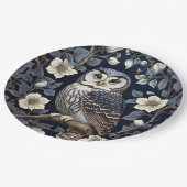 Niedliche Nordsäulenschale und Mondblumen auf der Pappteller (Schrägansicht)