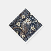 Niedliche Nordsäulenschale und Mondblumen auf der Serviette (Ecke)