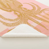 Niedliche Octopus-Illustration in Rosa und Gold Sherpadecke (3/4)