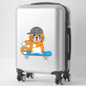 Niedliche orangefarbene Katze auf Skateboard Carto Aufkleber (Koffer)