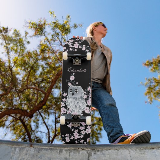 Niedliche Owl Cherry Blossom Pink Black Add Name Skateboard (Außenbereich 1)