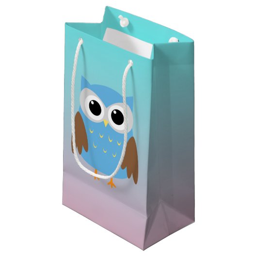 Niedliche Owl Illustration Kleine Geschenktüte (Vorderseite Schrägansicht)