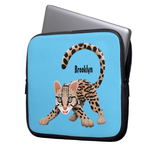 Niedliche Ozelot-Cartoon-Abbildung Laptopschutzhülle (Vorderseite Links)