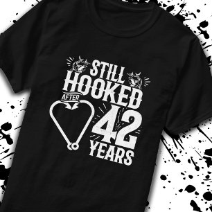 Niedliche Paare zum 42. Geburtstag Verheiratet 42  T-Shirt