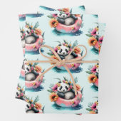 Niedliche Panda-Bärenkühlung in einer inneren Röhr Geschenkpapier Set (Beispiel)