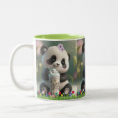 Niedliche Panda trinkt Milchshake Farbige Blume Zweifarbige Tasse (Links)