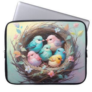 Niedliche Pastel Baby Birds in einem Blumenzelt Laptopschutzhülle
