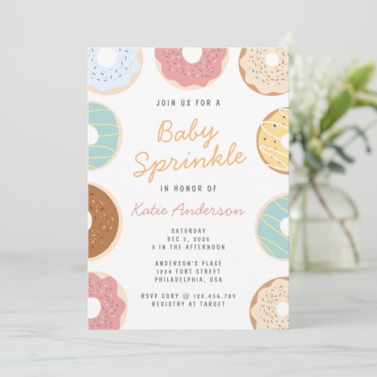 Niedliche Pastel Donuts Baby Sprinkle Einladung (Stehend Vorderseite)