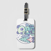 Niedliche Pastel Panda am Campfire mit Geschenken Gepäckanhänger (Vorderseite Vertikal)