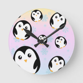 Niedliche Pastellfarbengefälle Runde Wanduhr