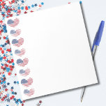 Niedliche patriotische amerikanische Flagge Notizblock<br><div class="desc">Niedliches kleines patriotisches Druckbild für die Damen! Ein Muster kratzer oder rustikal aussehender amerikanischer Flag-Herzen,  um ein lustiges rot,  weiß und blau Bild zu machen! Ideal für den 4. Juli,  Veteranentag,  Gedenktag und jede andere patriotische Veranstaltung. Oder nur für unsere amerikanischen Liebhaber! American Flag Heft Editor</div>