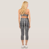 Niedliche Paw Print Black & White Pattern Trendset Capri Leggings (Rückseite)
