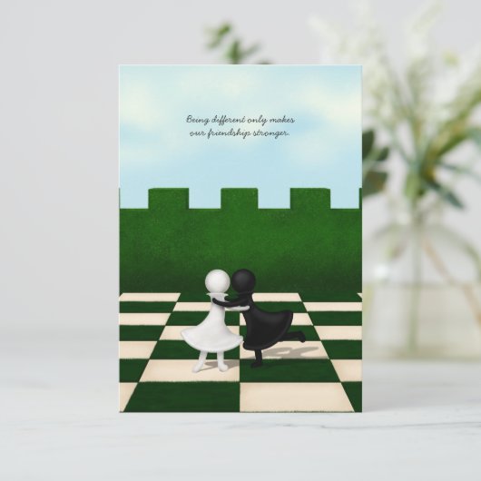 Niedliche Pawns Hug Personalisiert RSVP Karte (Stehend Vorderseite)