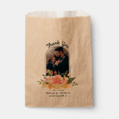 Niedliche Peach Floral Arch Foto Blumenzeremonie Geschenktütchen (Vorderseite)