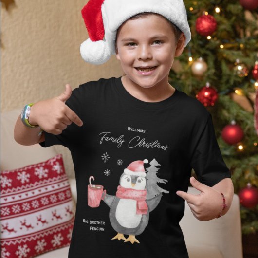 Niedliche Penguin-Familie passt Weihnachtsbruder T-Shirt