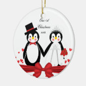 Niedliche Penguin-Paar-Hochzeits-1. Keramikornament (Links)