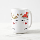Niedliche Personalisierte Rentierfass-Weihnachtsma Kaffeetasse (VorderseiteRechts)