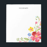 Niedliche Personalisierte Wasserfarbe Blumenfarben Notizblock<br><div class="desc">Dieses farbenfrohe und niedliche personalisierte Memo-Pad hat ein buntes Aquarell-Blumendesign und den Namen oder Text Ihrer Wahl. Ein hübsches und gürtelhaftes Notizblock.</div>