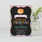 Niedliche Pfannkuchen und Pjs-Party Einladung (Stehend Vorderseite)