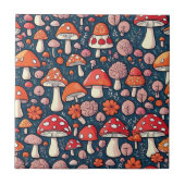 Niedliche Pilze aus rotem Blumen in grüner Dekorat Fliese (Vorderseite)