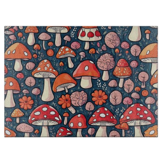 Niedliche Pilze aus rotem Blumen in grüner Dekorat Schneidebrett (Vorderseite)