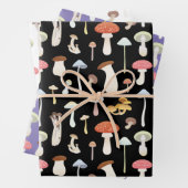 Niedliche Pilze Muster Schwarz, Lila und Weiß Geschenkpapier Set (Beispiel)