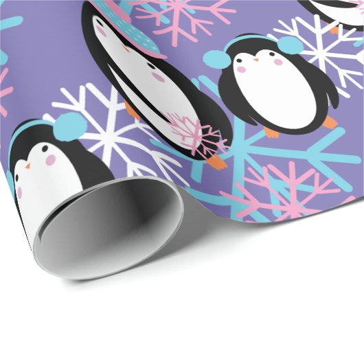 Niedliche Pinguin Snowflakes Whimsical Geschenkpapier (Rolleneckpunkt)
