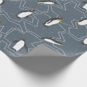 Niedliche Pinguine Weihnachtsmuster Geschenkpapier (Ecke)
