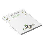 Niedliche Pinguinsterne und Namen "grüne Kinder" Notizblock (angewinkelt)