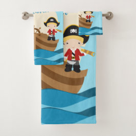 Niedliche Piratenboys und ein großer Individuelle Badhandtuch Set