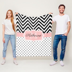 Niedliche Punkte und Zickzack Fleecedecke