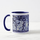Niedliche Rabbit-Familie Blue White Delft Dedham T Tasse (Links)