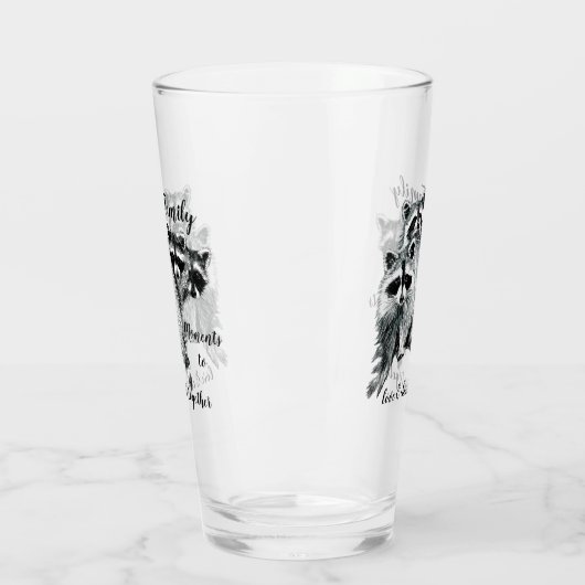 Niedliche Raccoons für Inspirationsfamilien Glas (Links)