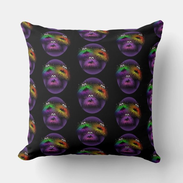 Niedliche Rainbow Critters Throw Kissen (Vorderseite)