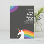 Niedliche Rainbow Unicorn and Stars Kinderdusche Einladung (Stehend Vorderseite)