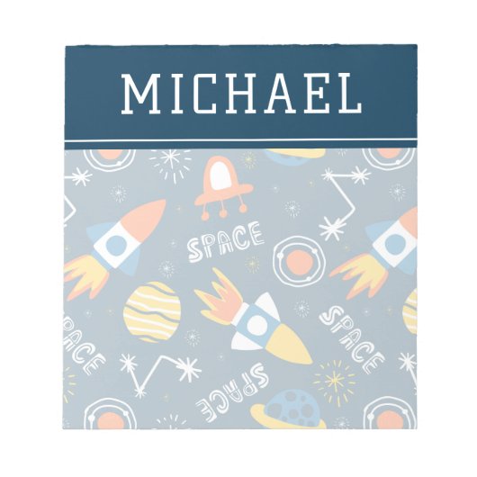 Niedliche Raumabenteuermuster Notizblock (Vorderseite)