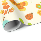 Niedliche Raupe und Blumen Geschenkpapier (Rolleneckpunkt)