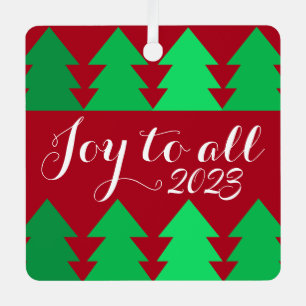 Niedliche Reihen von grünen Weihnachtsbaumen Freud Ornament Aus Metall