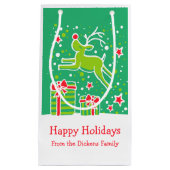 Niedliche Rentiere, die über Weihnachtsgeschenke s Kleine Geschenktüte (Vorderseite)