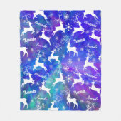 Niedliche Rentiere Weihnachten wiederholt Namen fa Fleecedecke (Vorderseite)