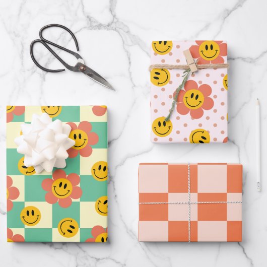Niedliche Retro-Checkerboard-Muster mit Blume Geschenkpapier Set (Vorderseite)