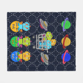 Niedliche Retro-Roboter, Planeten, fliegende Sauer Fleecedecke (Vorderseite (Horizontal))